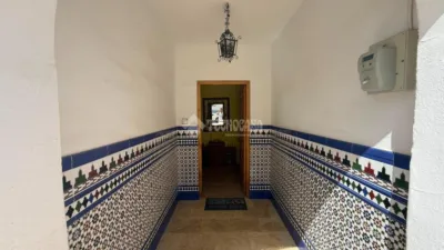 Terraced house on Calle de los Leones photo 3