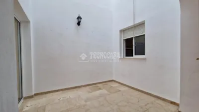 Single-family home on Calle de Cristóbal Colón photo 5