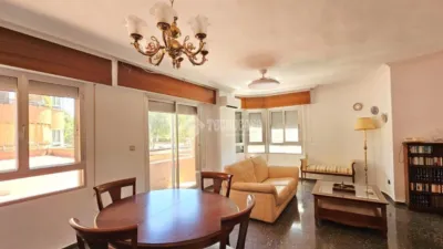 Flat in La Milagrosa-La Estrella-San Antón photo 5
