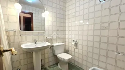 Flat in La Milagrosa-La Estrella-San Antón photo 28