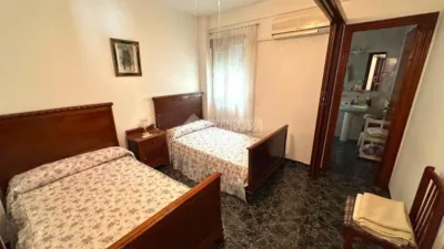 Semi-detached house on Pintor Zabaleta Street photo 9