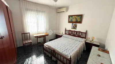 Semi-detached house on Pintor Zabaleta Street photo 13