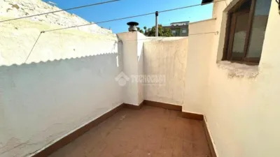 Semi-detached house on Prior Requena Street photo 25