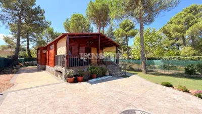 Single-family home on Calle de Soria photo 3