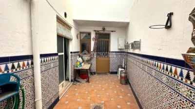 Semi-detached house on Prior Requena Street photo 23