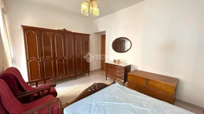 Semi-detached house on Prior Requena Street photo 11