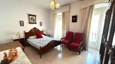 Semi-detached house on Prior Requena Street photo 10