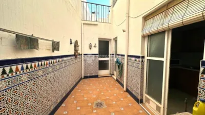 Semi-detached house on Prior Requena Street photo 22