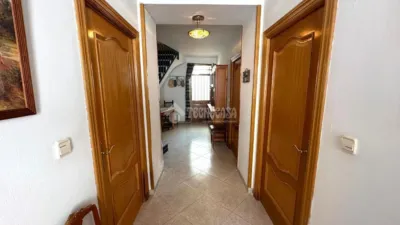 Semi-detached house on Prior Requena Street photo 2