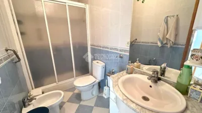 Semi-detached house on Prior Requena Street photo 17