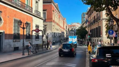 Flat on Calle de San Bernardo photo 4