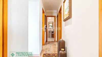 Flat on Calle de Aristóteles photo 16