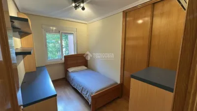 Apartment in Alameda de Osuna photo 14