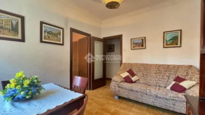 Apartment in El Guinardó photo 2