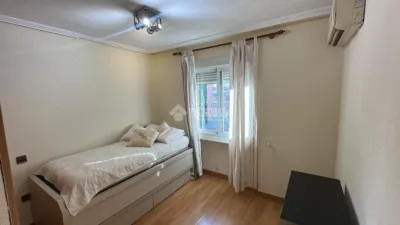 Apartment in Alameda de Osuna photo 11