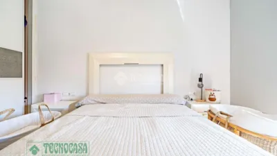 Flat on Calle de la Infanta Cristina photo 7