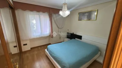 Apartment in Alameda de Osuna photo 8