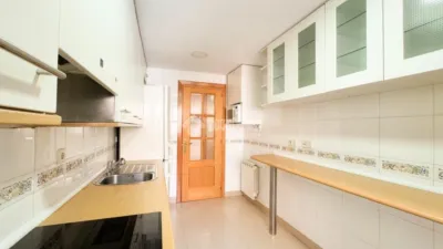 Apartment in Alameda de Osuna photo 5