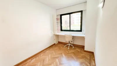 Apartment in Alameda de Osuna photo 16