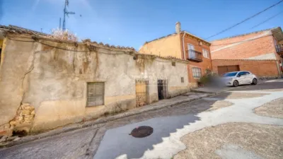 Townhouse in Torrelobatón photo 3