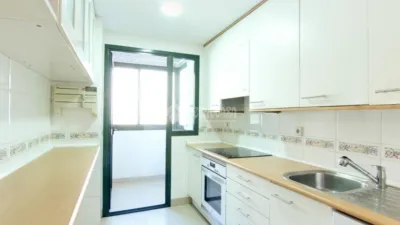 Apartment in Alameda de Osuna photo 4