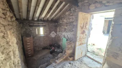 Rustic house on Calle Medinaceli photo 16