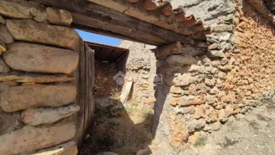 Rustic house on Calle Medinaceli photo 3