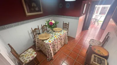 Single-family home on Calle Montepiedad photo 9