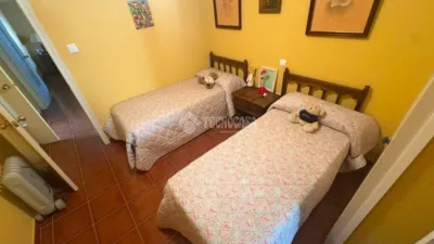 Single-family home on Calle Montepiedad photo 13