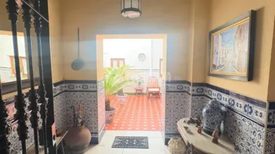 Single-family home on Calle Montepiedad photo 2