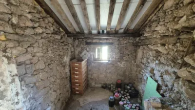 Rustic house on Calle Medinaceli photo 17