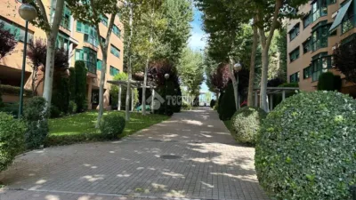Apartment in Alameda de Osuna photo 5