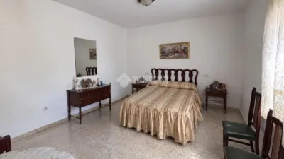 Single-family home in the Historic Quarter photo 2