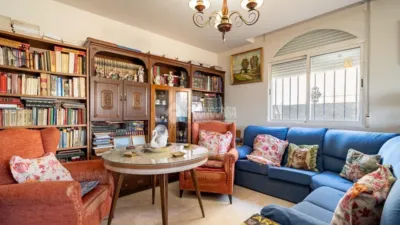 Semi-detached house in Jun photo 7