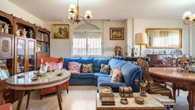 Semi-detached house in Jun photo 5