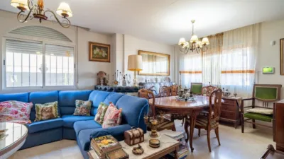 Semi-detached house in Jun photo 4
