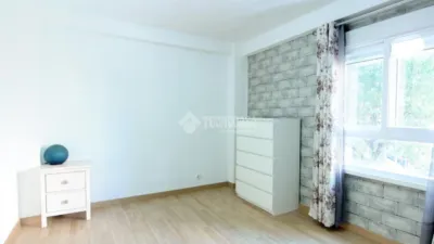 Apartment in Alameda de Osuna photo 6