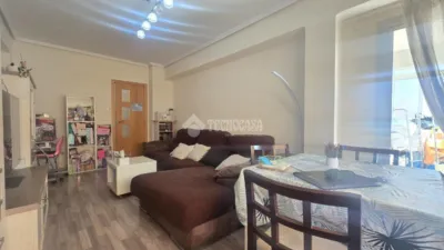 Apartment in Torrefiel photo 4