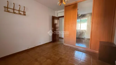 Flat on Reina Mercedes Street photo 6