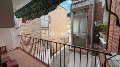 Flat on Reina Mercedes Street photo 3