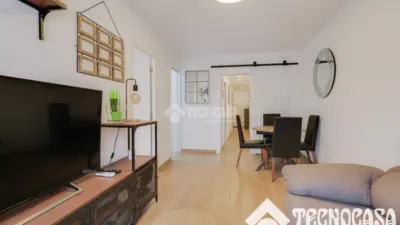 Apartment on Avinguda de la Pallaresa photo 2