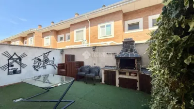 Terraced house in Marchamalo photo 16