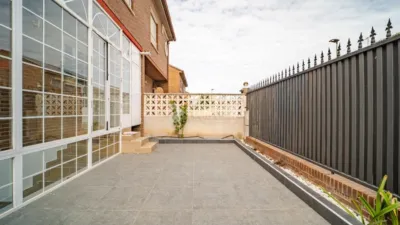 Semi-detached house in La Poveda photo 2