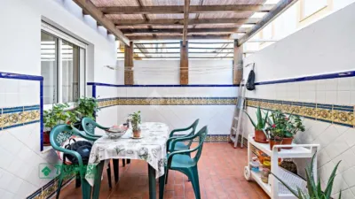 Single-family home on Jordi Tarrés Street photo 29