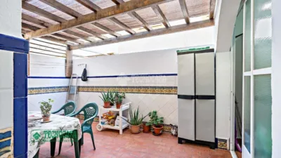Single-family home on Jordi Tarrés Street photo 30