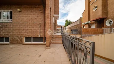 Semi-detached house in La Poveda photo 9