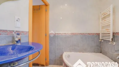 Apartment in Singuerlín-Les Oliveres-Can Franquesa-Guinardera photo 11