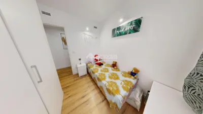 Flat in En Corts photo 29
