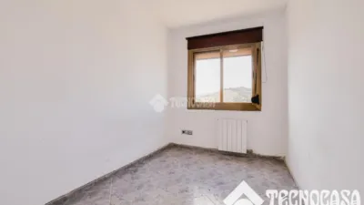 Apartment in Singuerlín-Les Oliveres-Can Franquesa-Guinardera photo 12