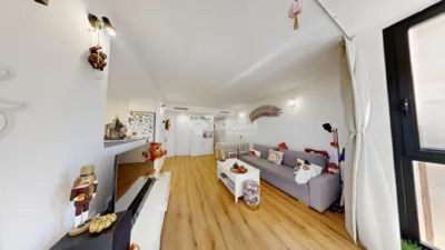 Flat in En Corts photo 2